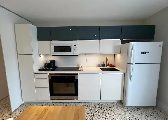 Cozy House Close Brickell